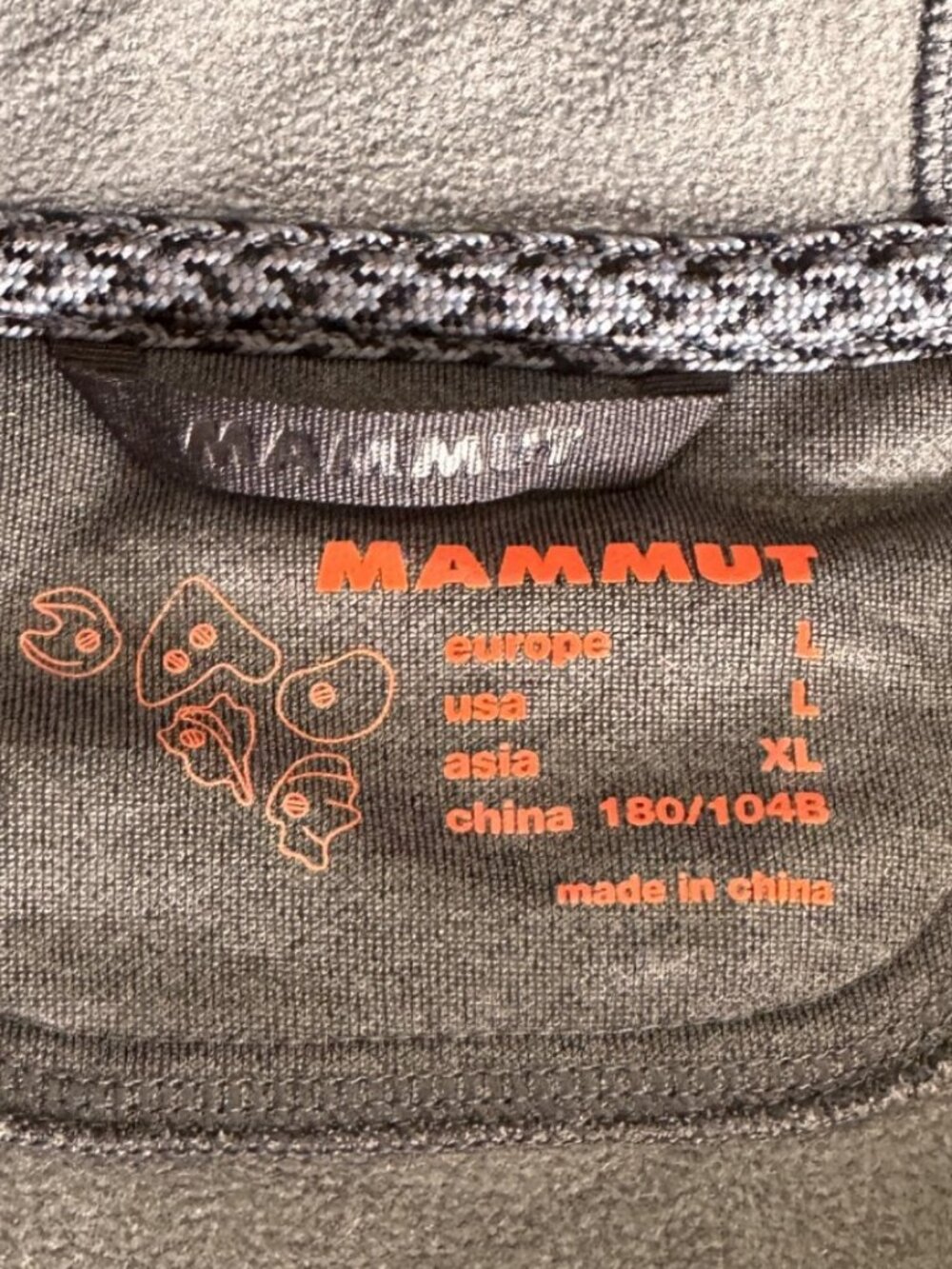 MAMMUT FULL ZIP HOODED JACKET - Picture 2 of 6